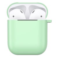 Matt műanyag tok karabinerrel Airpodshoz - Zöld